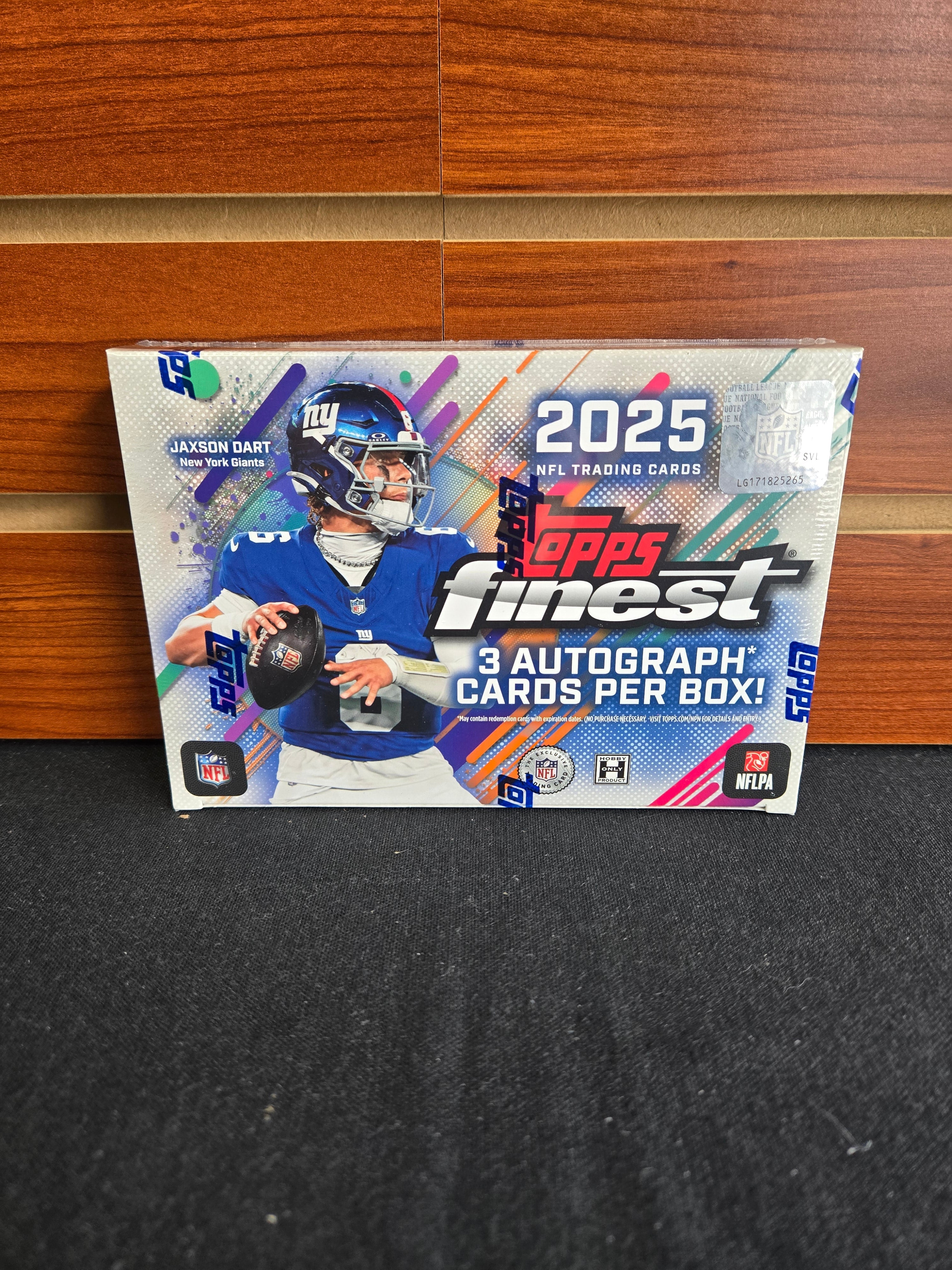 NFL 2025 Topps Finest Football Delight Hobby Box